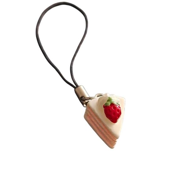Kawaii Strawberry Cake Handmade Phone Charm - Picture 1 of 2